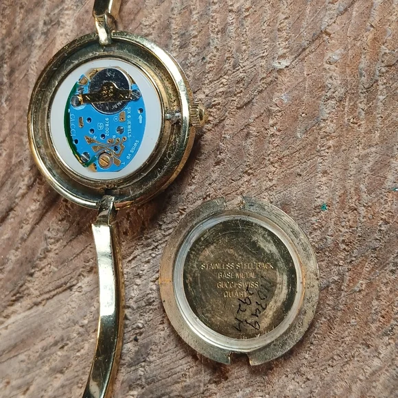 Gucci 11/12 Bezel Change Gold Tone Watch Authentic & Working - Picture 8 of 13